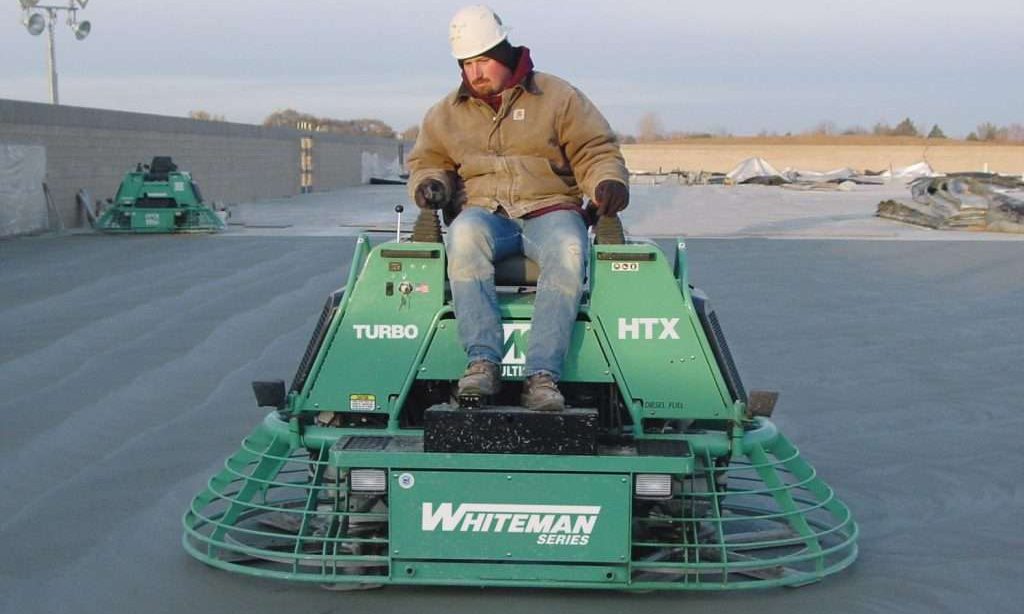 Mise en place et finition du béton
